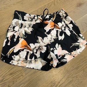 Athleta Printed Flora Hudson Shorts